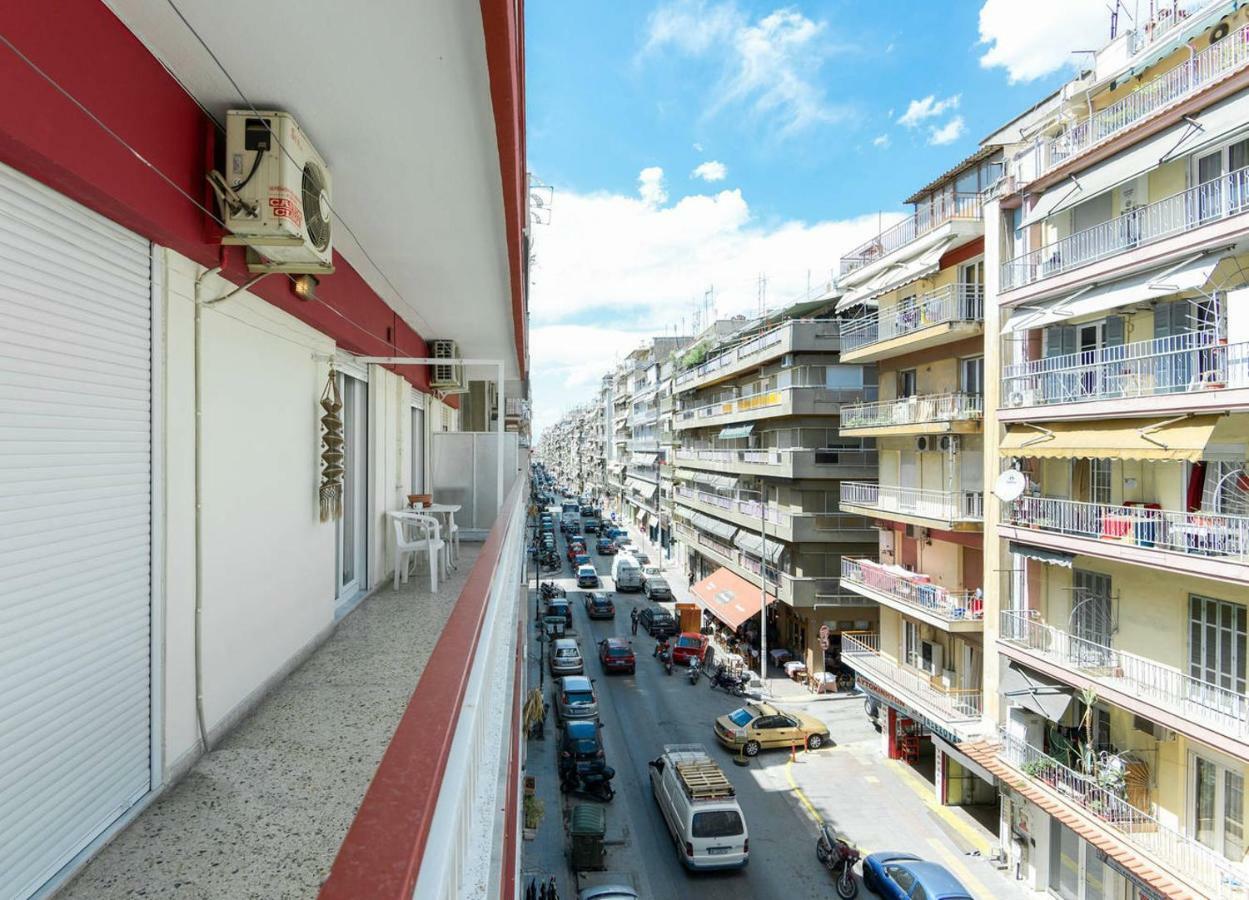 Cozy And Bright Apartment In The Heart Of The City Salonic Exterior foto